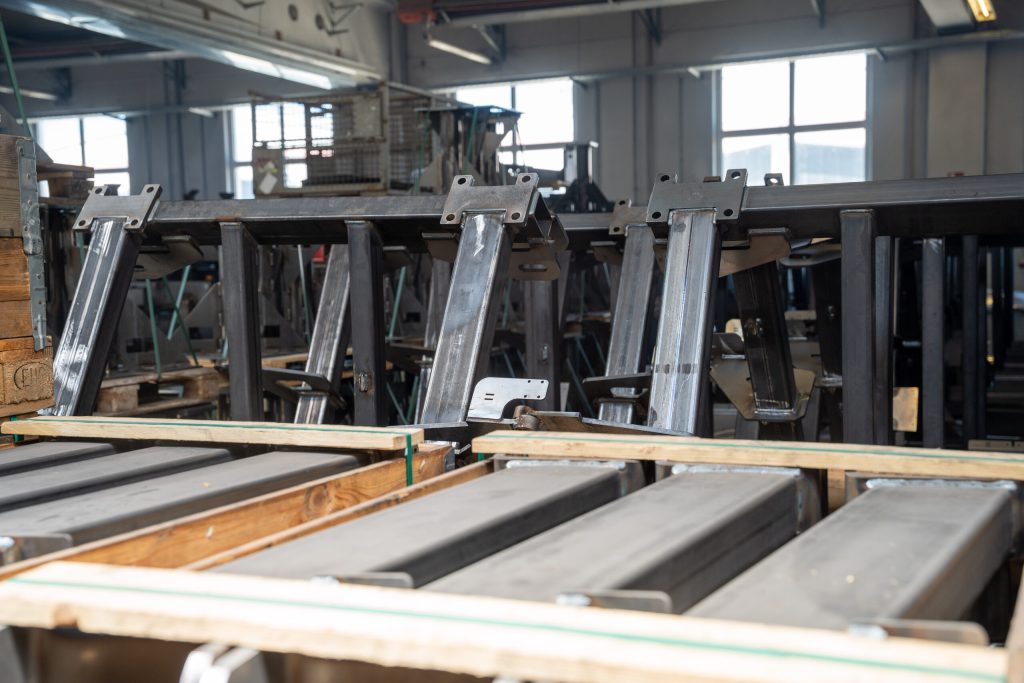 Coated components on pallets in the warehouse